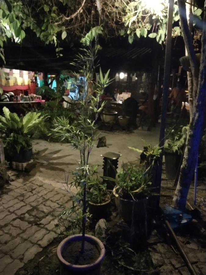 Nazri Nipah Camp Pangkor Hotel Kampung Teluk Nipah Eksteriør billede